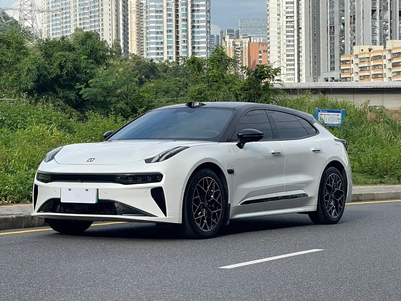 2024 ZEEKR 泽克尔 001 WE Edition 95kWh 四驱